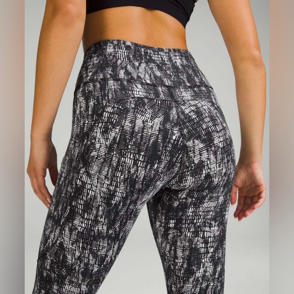 Lululemon Fast and Free High Rise Tight 25" Ankle Leggings Lino Slide Alpine 6 - Picture 3 of 10